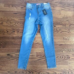 NWT P-Bkde Juniors High Rise Distressed Slim Fit Light/Medium Wash Jeans Size 9